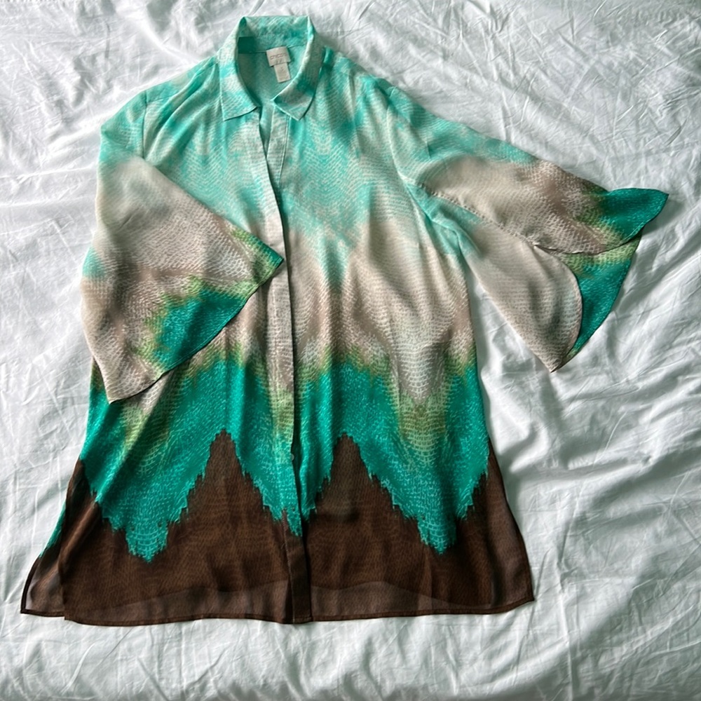 Chico’s Button Down Shirt Fading Colors XL